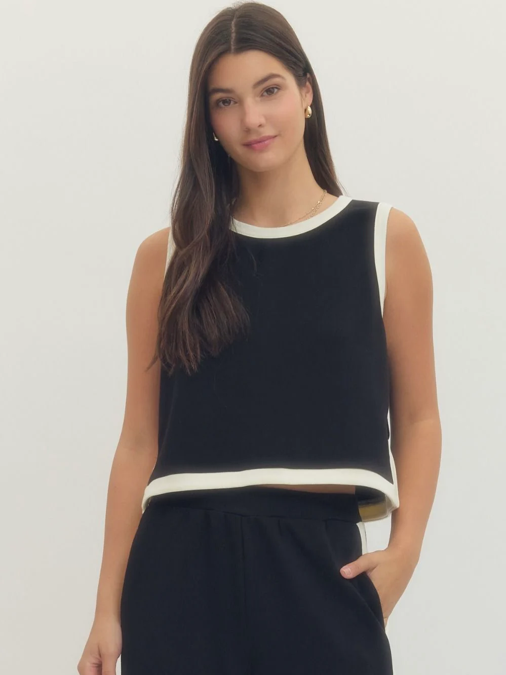 Contrast Binding Button Back Top