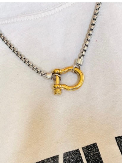 Hannah Horsebit Chain Necklace