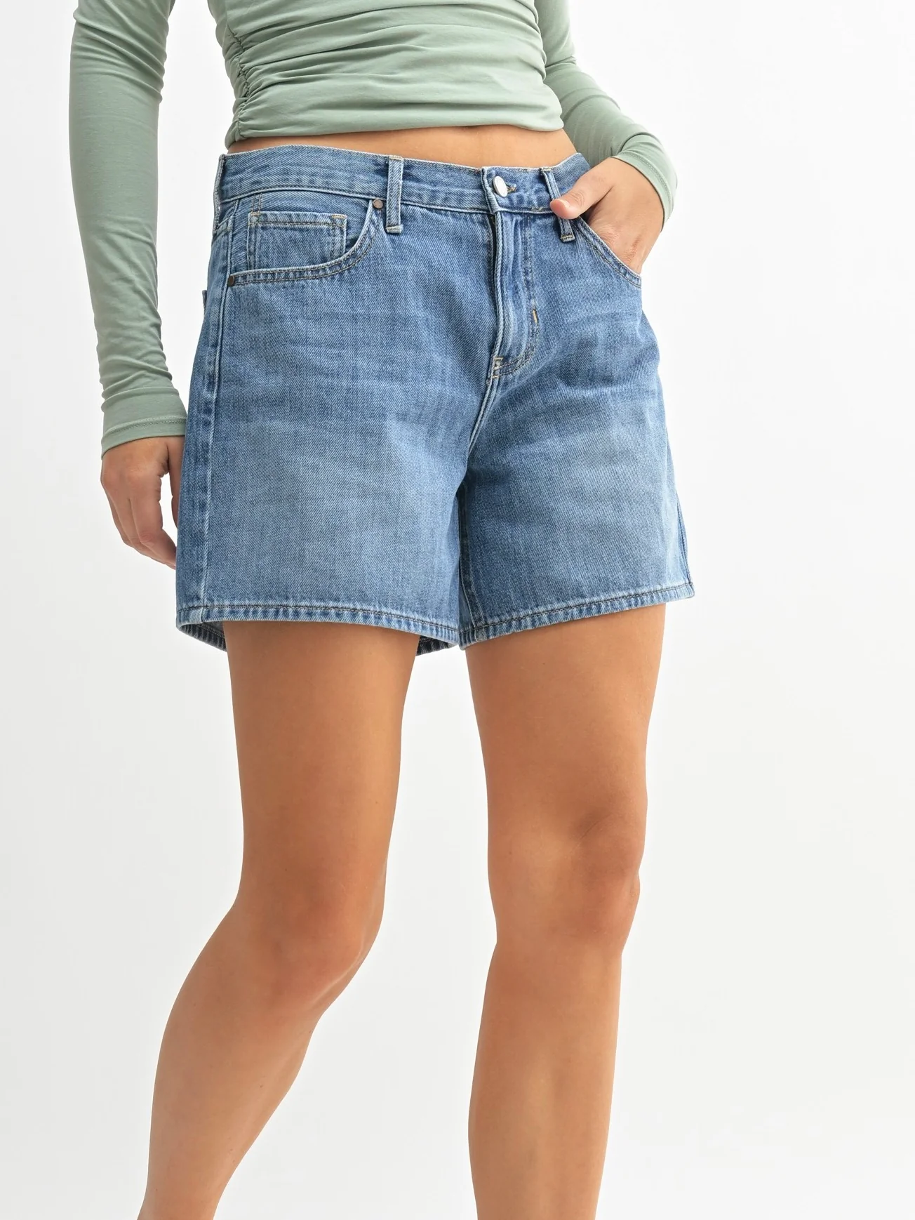 Lightweight Short - Image 2