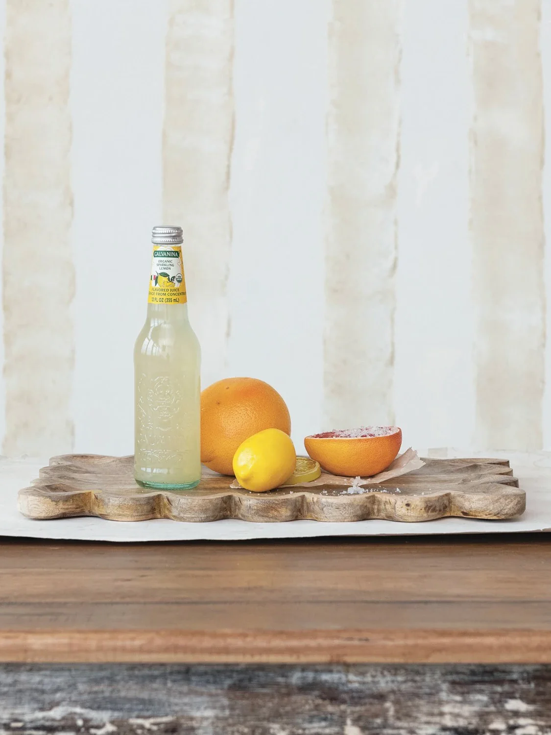 Mango Wood Tray with Scallop Edge