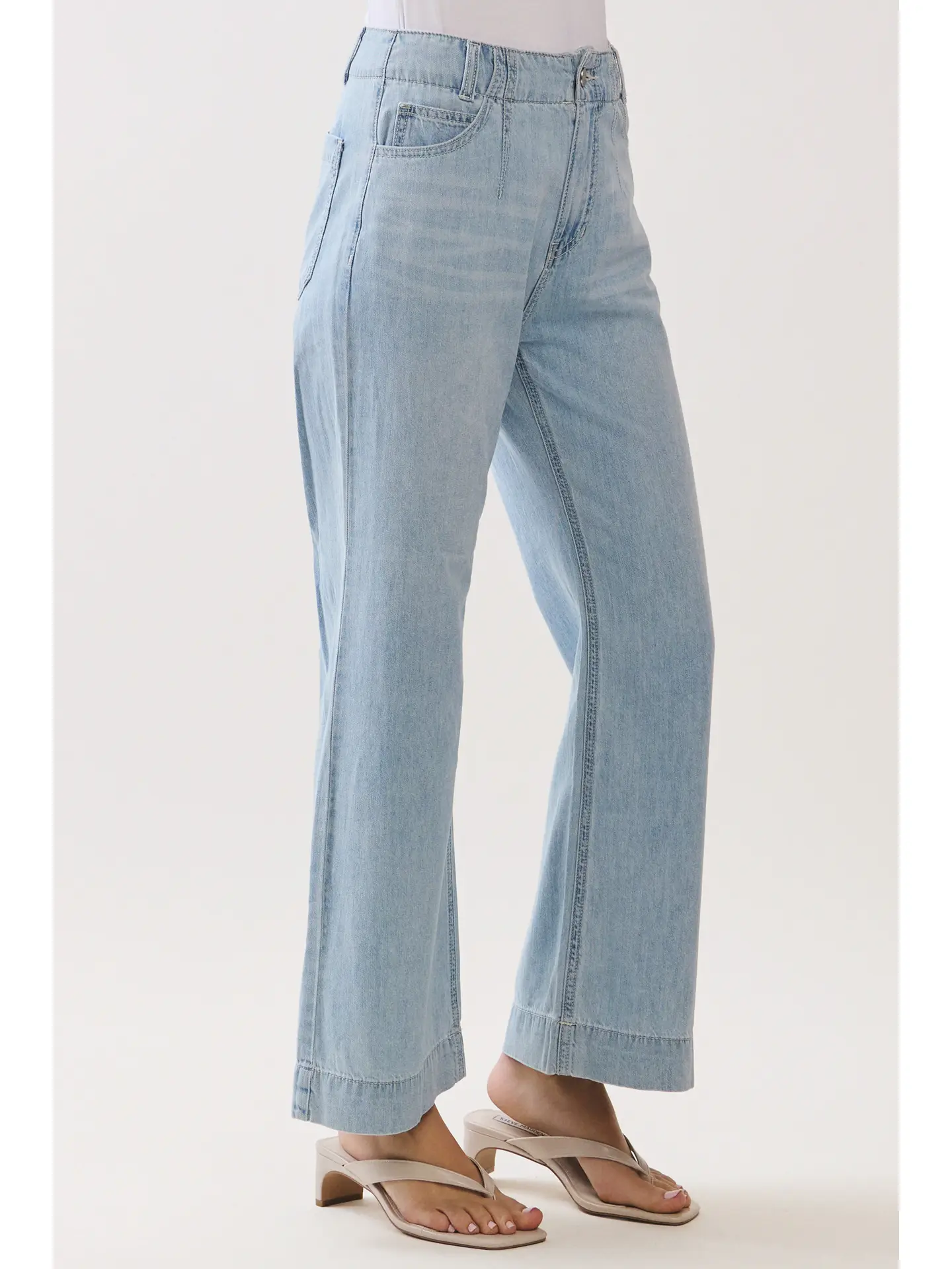 L.T.J. : Rosa Lightweight A Line Jeans with Darts - Image 2