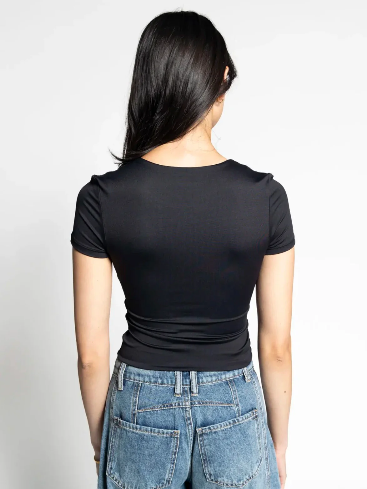 Roxis Crewneck T-Shirt - Image 5