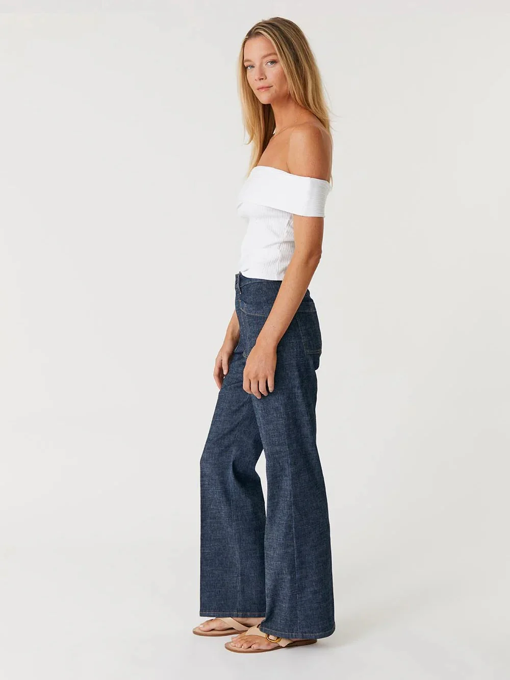 Level 99 : Sarah Pant - Image 3